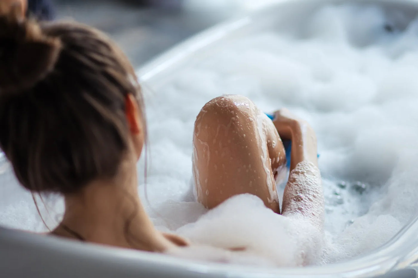 What To Put in a Bath for Relaxation: 4 Recipes