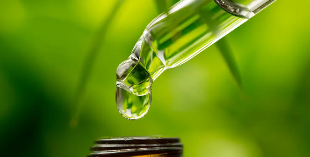Tincture vs. extract: What's the difference?