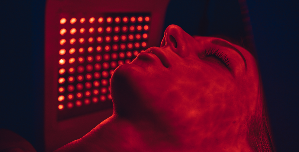 Red light therapy: Pros and cons